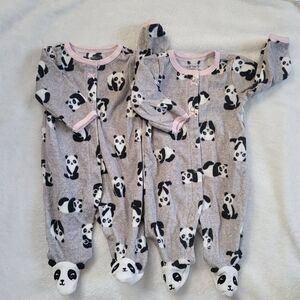 Carter's Panda Newborn Outfits(2)-EUC